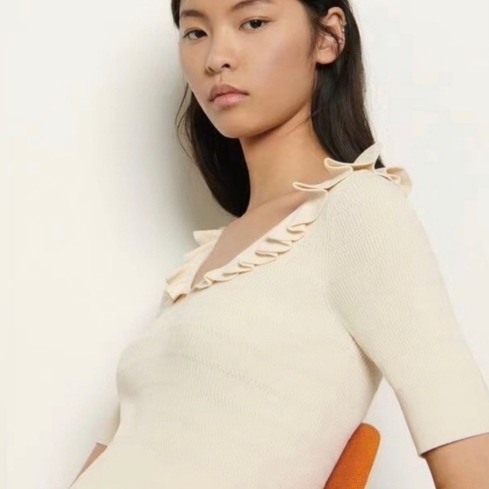 🎉🎉❤️❤️Sandro Paris Liyah Ruffed Top